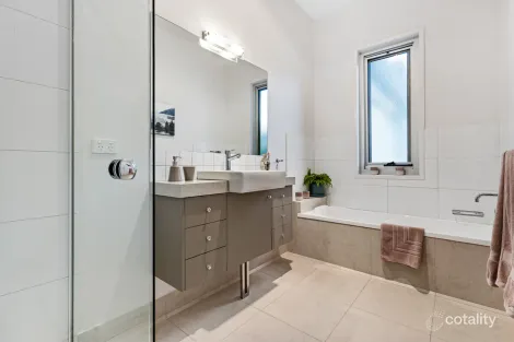 Property photo of 4 Woodland Drive Mount Helen VIC 3350