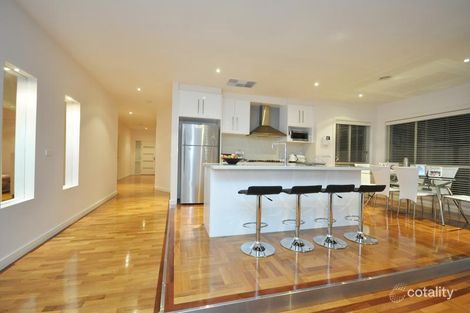 Property photo of 21 Broadway Street Roxburgh Park VIC 3064