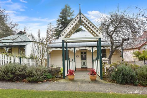 64 Govetts Leap Rd, Blackheath, NSW 2785