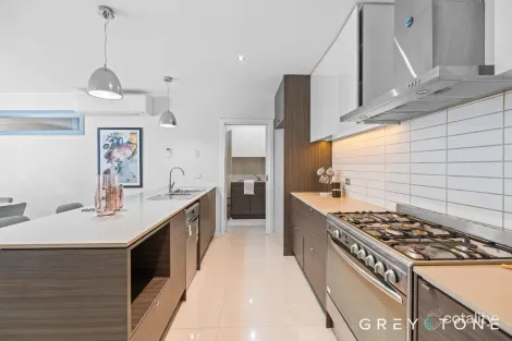 Property photo of 13 Florence Place Sunshine West VIC 3020