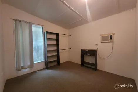 Property photo of 294 East Street Depot Hill QLD 4700