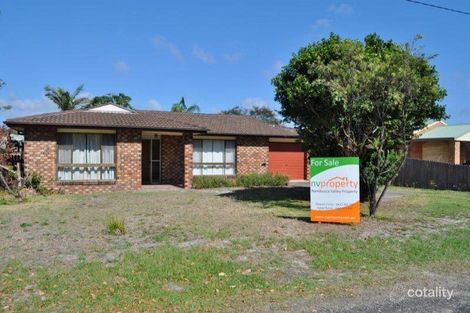 Property photo of 8 Fourth Avenue Stuarts Point NSW 2441