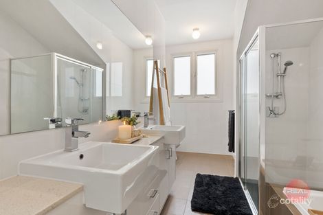 Property photo of 22 Hexham Avenue Myrtle Bank SA 5064