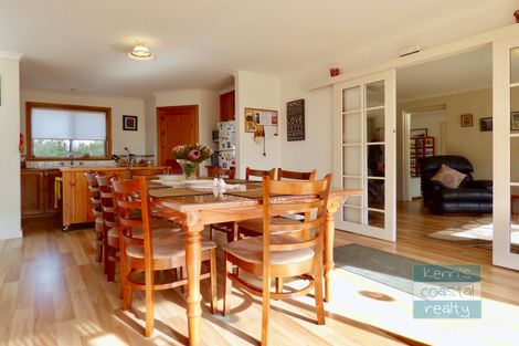 Property photo of 4 Barnett Close Binalong Bay TAS 7216