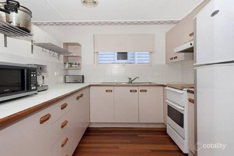 Property photo of 28 The Promenade Camp Hill QLD 4152