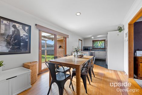 Property photo of 5 Walsh Retreat Berwick VIC 3806