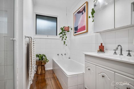 Property photo of 71 Cardigan Road Mooroolbark VIC 3138