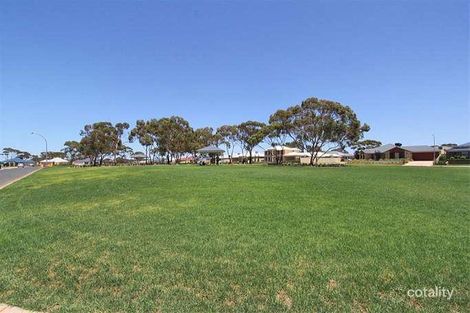 Property photo of 15 Matthews Way Somerville WA 6430