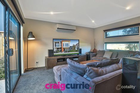 Property photo of 26 Old Trafford Way Officer VIC 3809
