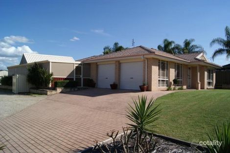 Property photo of 10 The Grove Hunterview NSW 2330