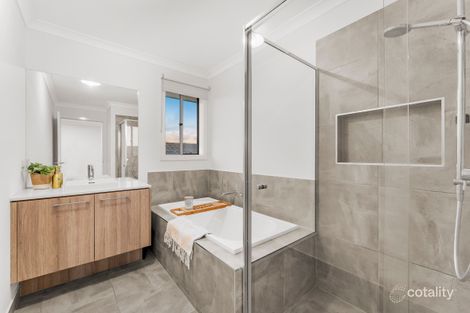 Property photo of 40 Mortar Ridge Mernda VIC 3754