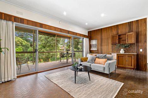 Property photo of 7 Glasson Square Mount Waverley VIC 3149