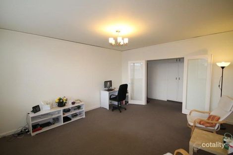 Property photo of 12/44 Orrong Crescent Caulfield North VIC 3161
