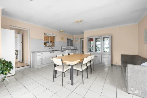 Property photo of 44 Earl Street Airport West VIC 3042