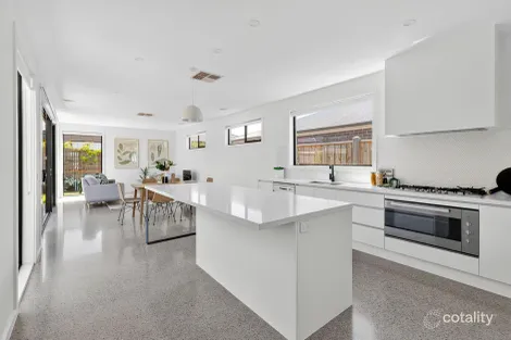 Property photo of 18 Raleigh Circuit Armstrong Creek VIC 3217