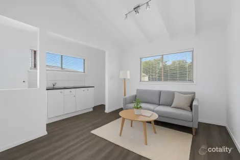 91 Whites Rd, Manly West, QLD 4179