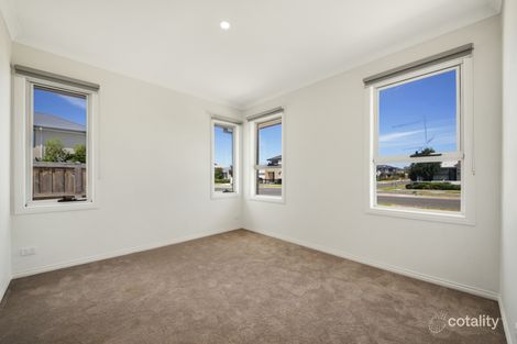 5 Gramercy Bvd, Point Cook, VIC 3030