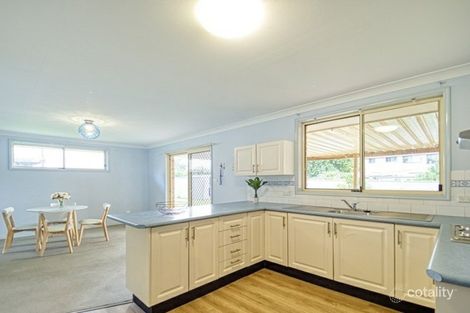 Property photo of 99 Vales Road Mannering Park NSW 2259