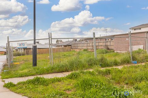 Property photo of 5 Edna Thompson Crescent Casey ACT 2913