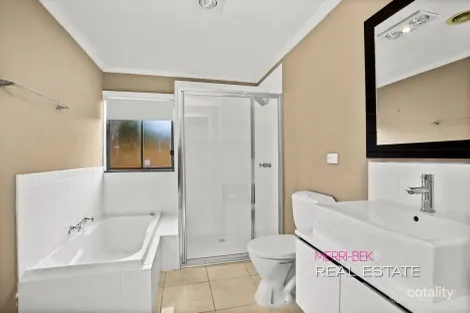 Property photo of 3 Ash Court Glenroy VIC 3046