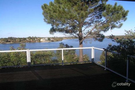 Property photo of 30 River Way Salter Point WA 6152