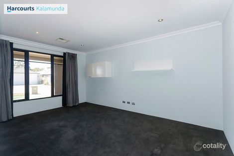 Property photo of 13 Sessilis Crescent Wattle Grove WA 6107