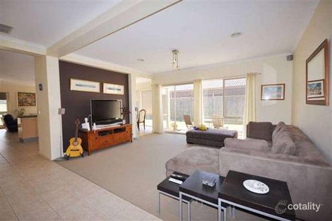 Property photo of 74 Axminster Drive Craigieburn VIC 3064