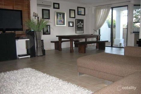 Property photo of 1/8 Blue Ridge Crescent Varsity Lakes QLD 4227