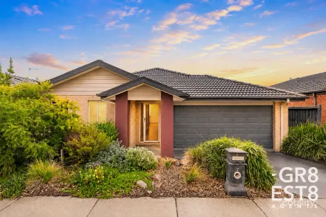 7 Hayton Park Bvd, Cranbourne West, VIC 3977
