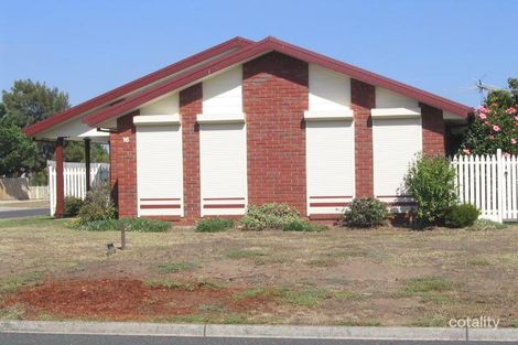 16 Darracq Dr, Keilor Downs, VIC 3038