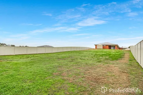 Property photo of 11 Sunvale Crescent Estella NSW 2650