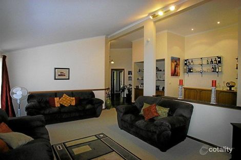 Property photo of 37 Braemar Circuit Orange NSW 2800