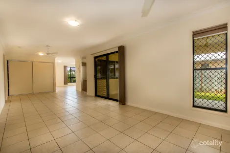 Property photo of 27 Fitzgerald Crescent Kirwan QLD 4817