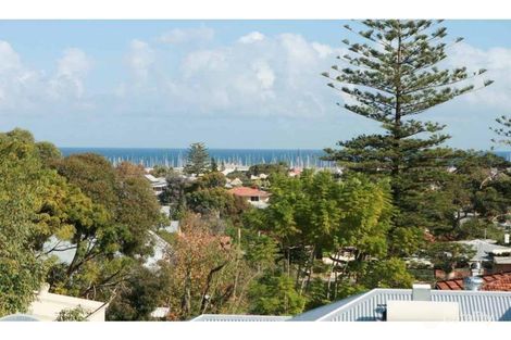 3 Hale St, Beaconsfield, WA 6162