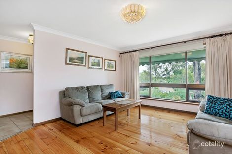 Property photo of 16 Sandy Lane Hackham SA 5163