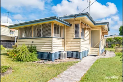 38 Alice St, Walkervale, QLD 4670