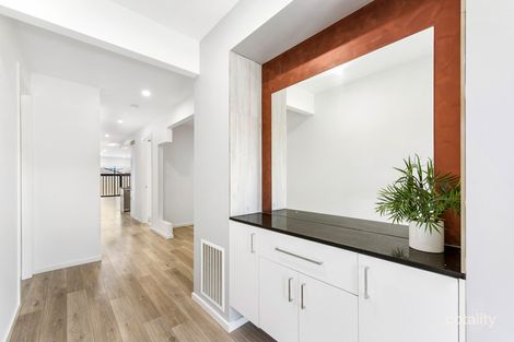Property photo of 21 Delta Drive Craigieburn VIC 3064