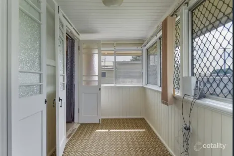 Property photo of 38 Alice Street Walkervale QLD 4670