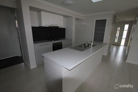 Property photo of 15 Chifley Drive Delacombe VIC 3356