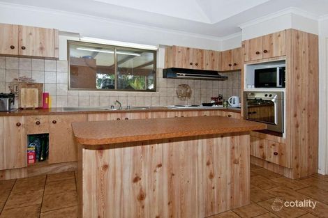 Property photo of 28 Yorkshire Crescent Mount Warren Park QLD 4207