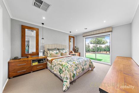 Property photo of 64 Kendall Drive Narre Warren VIC 3805