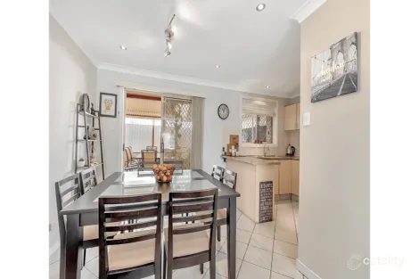 Property photo of 1/5 Corella Road Green Valley NSW 2168