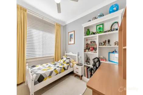 Property photo of 1/5 Corella Road Green Valley NSW 2168