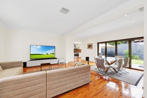 Property photo of 22 Noble Street Rodd Point NSW 2046