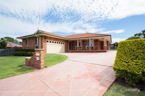 6 Coral Cl, Old Bar, NSW 2430