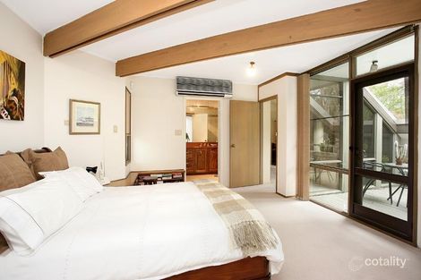 Property photo of 30 Alexandra Avenue Canterbury VIC 3126