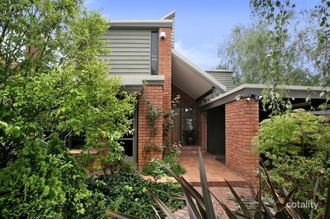 Property photo of 30 Alexandra Avenue Canterbury VIC 3126
