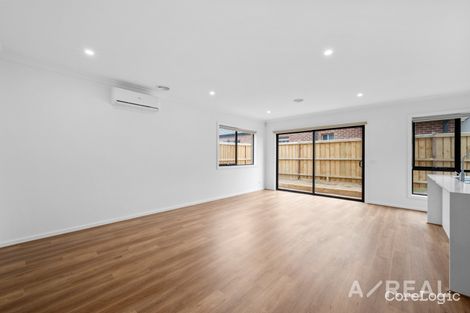 Property photo of 35 Calvante Way Tarneit VIC 3029