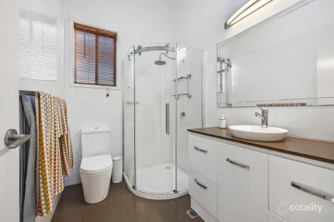 Property photo of 48 Leslie Street Winmalee NSW 2777