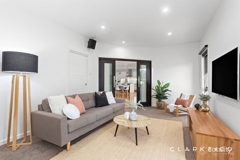 Property photo of 21 Pearse Crescent Bolwarra Heights NSW 2320